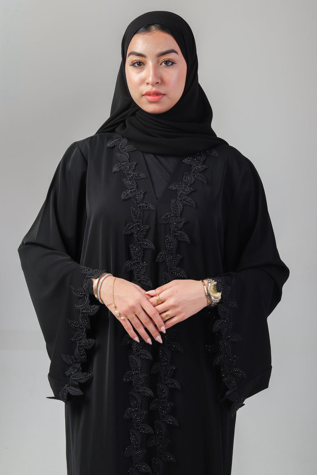 The Shimmering Leaf Border Abaya