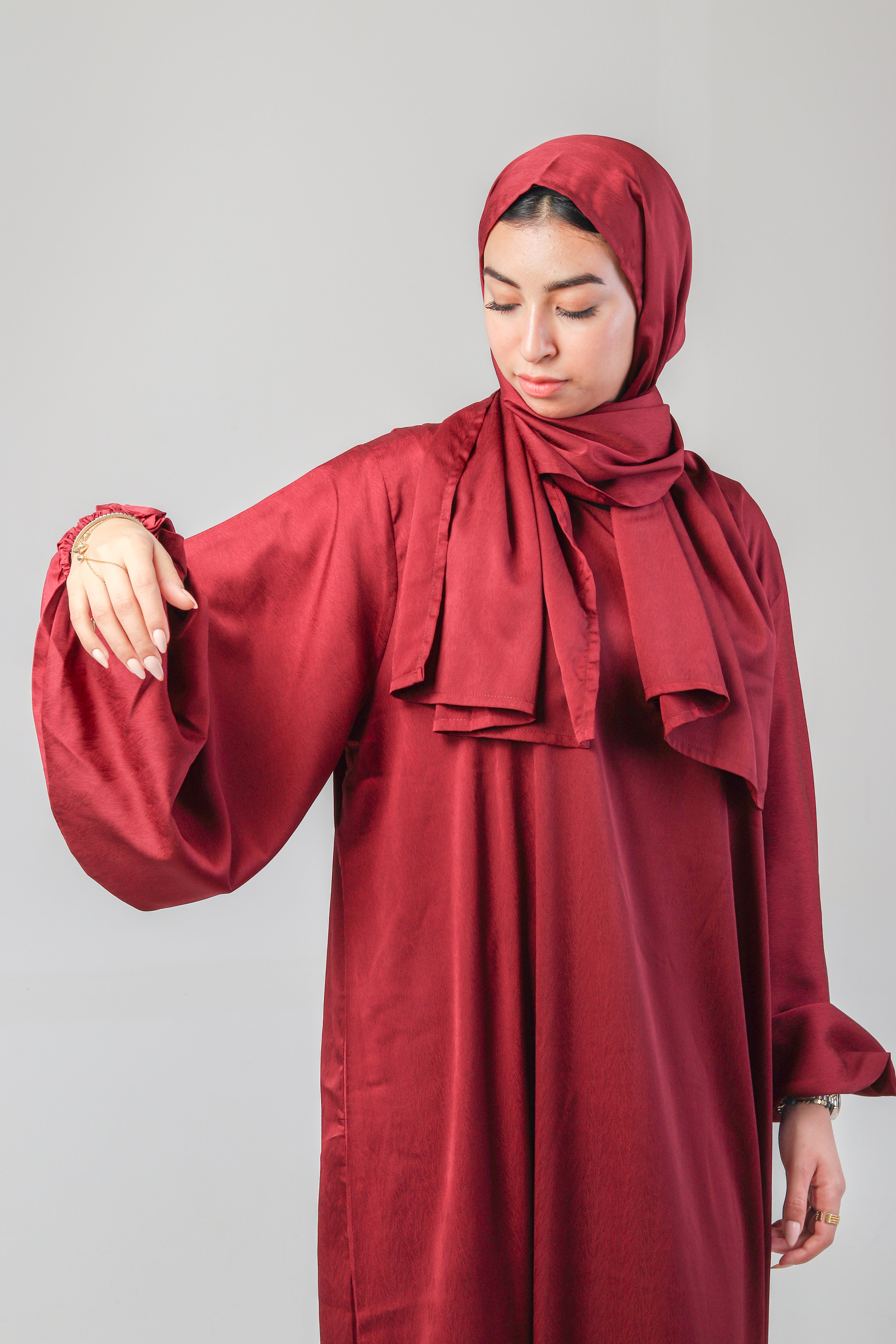 Dusty Burgundy Isdal